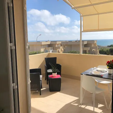 Residence Romeo Marina di Ragusa Buitenkant foto