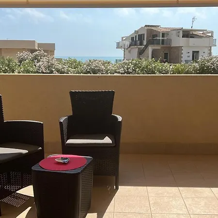 Residence Romeo Marina di Ragusa Buitenkant foto