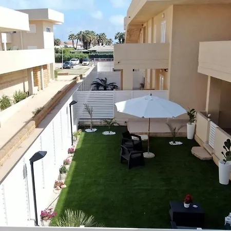 Residence Romeo Marina di Ragusa Buitenkant foto